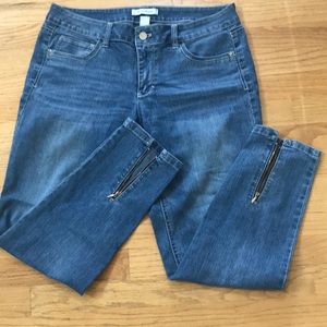 WHBM Blanc slim ankle jeans Sz 8 with calf zips (SKU 152)